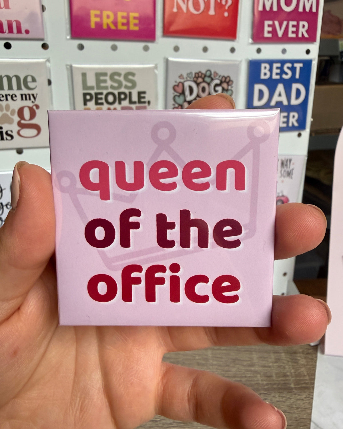 Magnes Queen of The Office